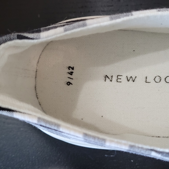 Checkerd Sneekers by New Look - Picture 10 of 11